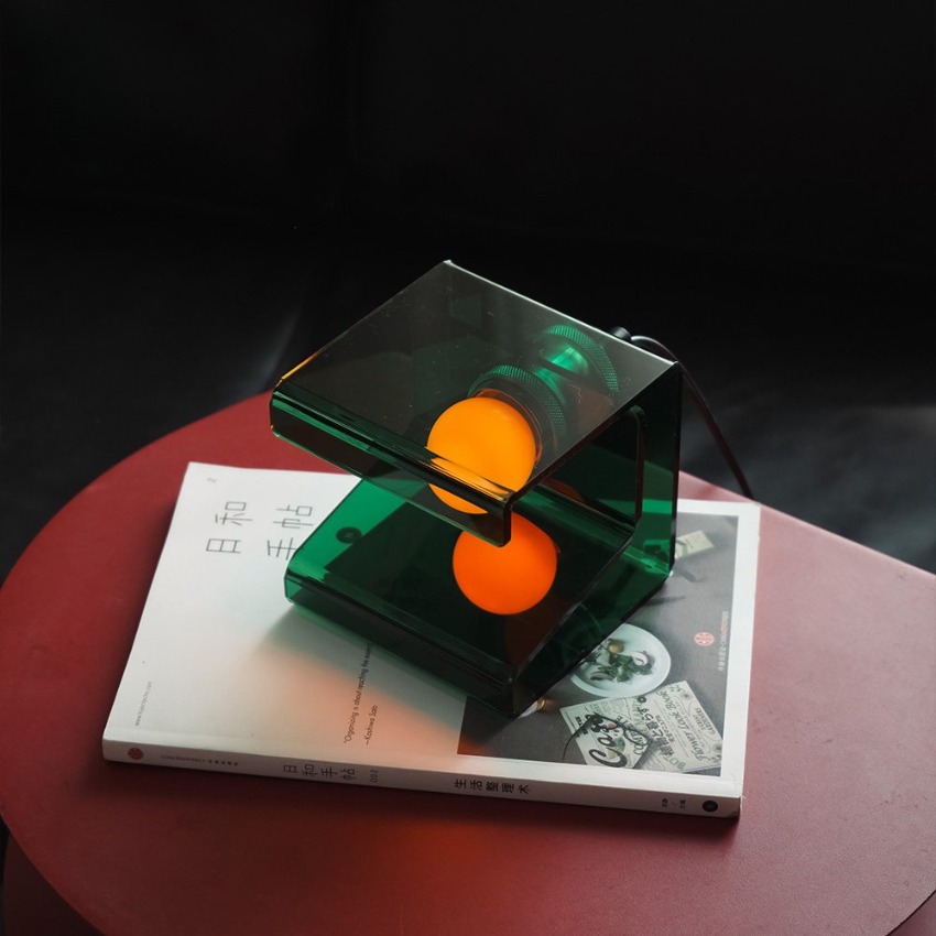 Nowoczesna akrylowa lampa stoł – Desk Setup Minimalist recenzja i cena