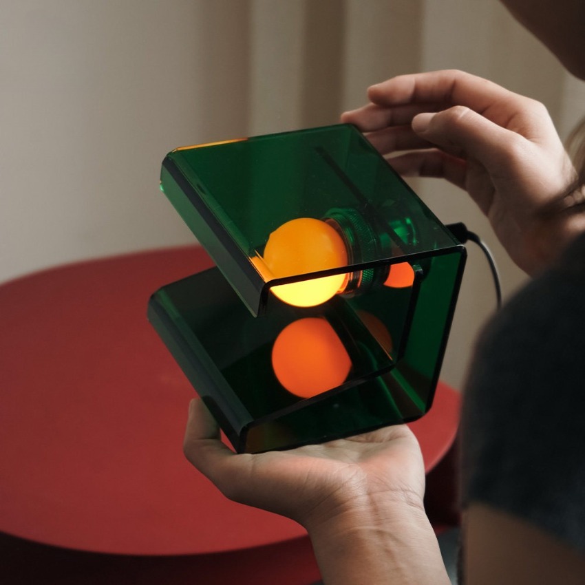Nowoczesna akrylowa lampa stoł – Desk Setup Minimalist recenzja i cena