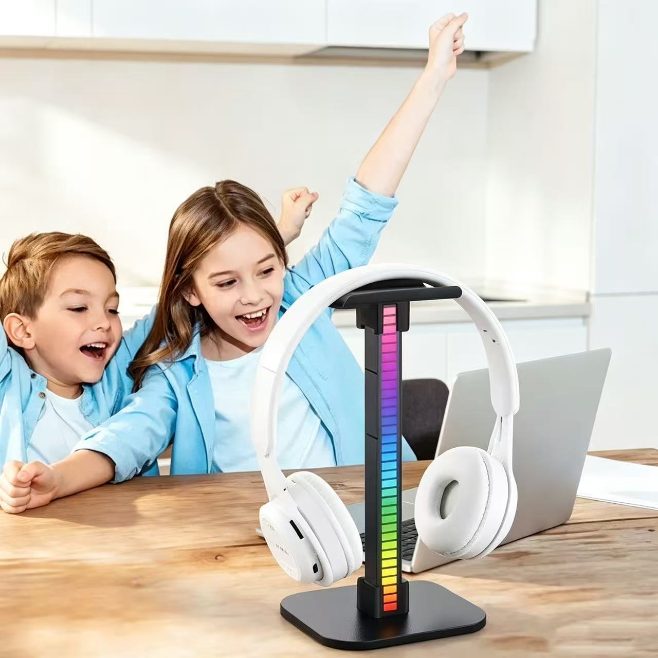 Stojak na słuchawki gamingowe  – Desk Setup Lamp recenzja i cena